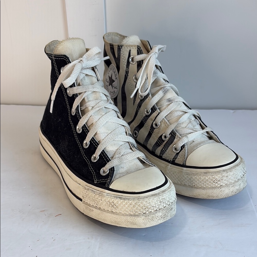 Converse Twisted Black and Zebra Print Plaform Hightops - Picture 2 of 16